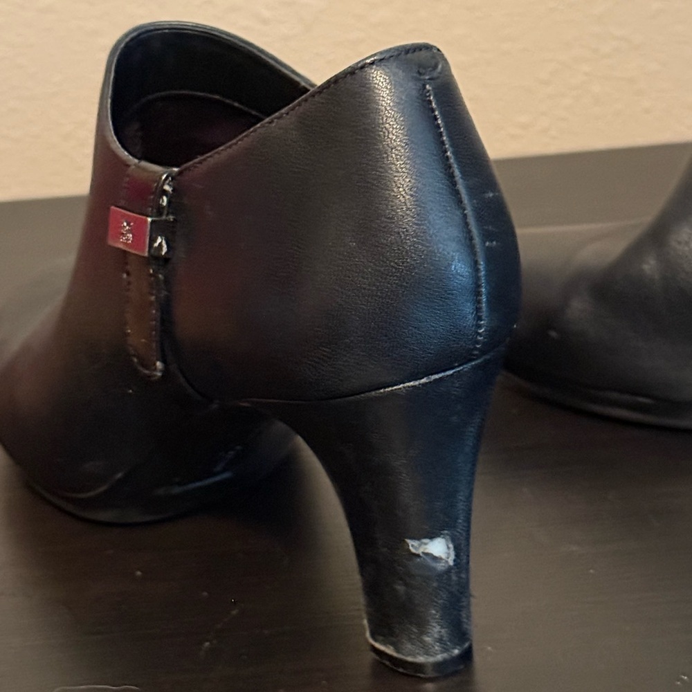 Anne Klein Black Heeled Boots - Picture 6 of 9